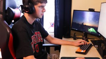 Lucas Lumbra plays for Ohio State’s Overwatch team. These teams are just one part of the University’s comprehensive new esports program, which also includes an innovative curriculum to guide students to careers in the industry, as well as medical research to study the brains, bodies and behaviors of esports athletes.